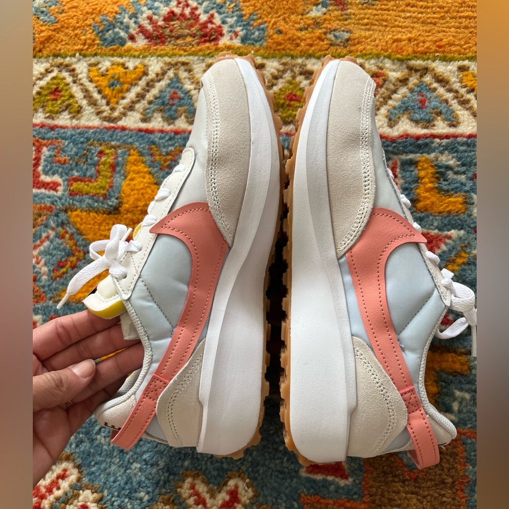 Nike Waffle Debut